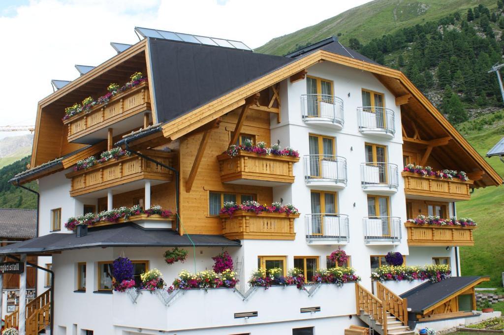 Haus Bergkristall オーバーグールグル エクステリア 写真